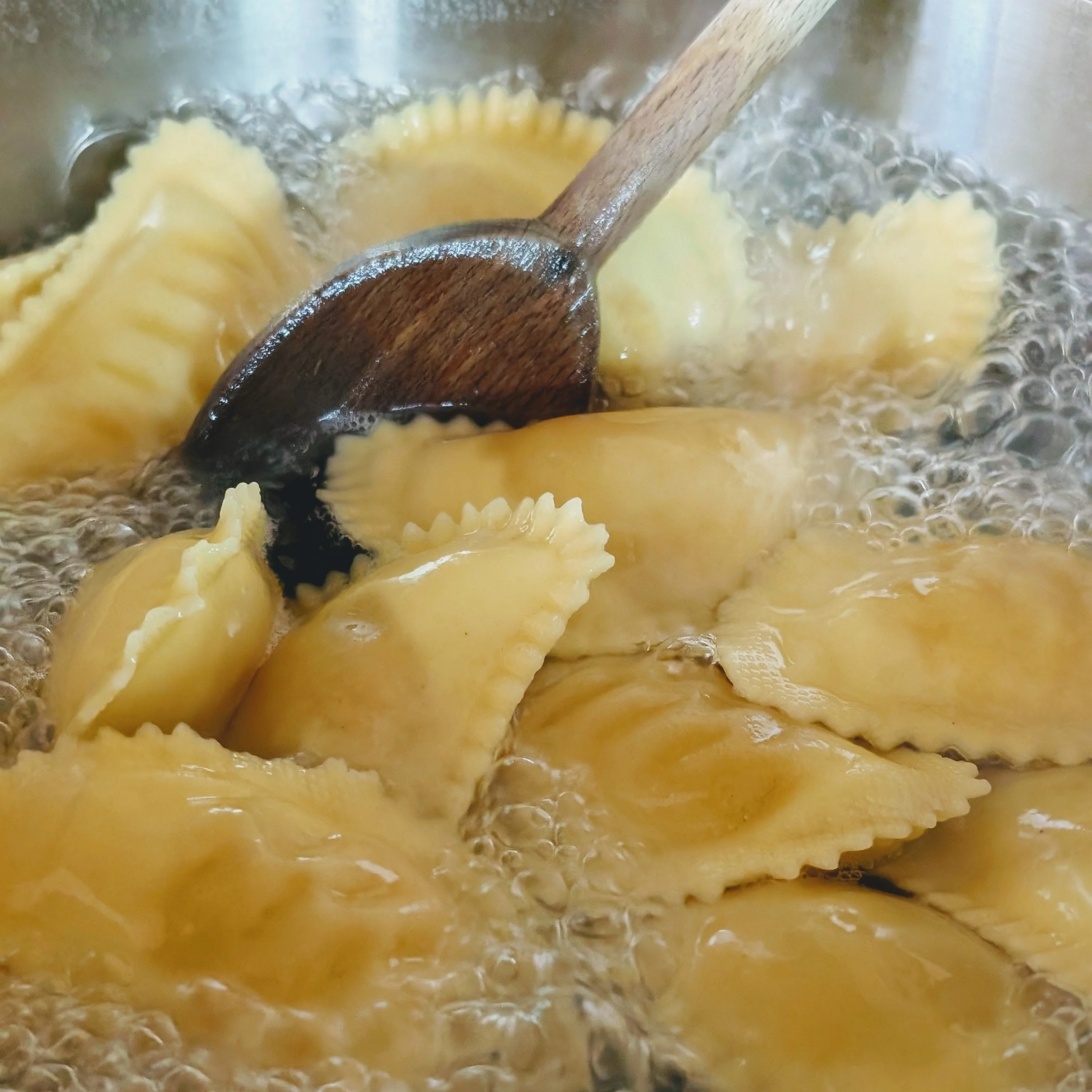 Butternut Squash & Cheese Ravioli (12 oz) - Image 4