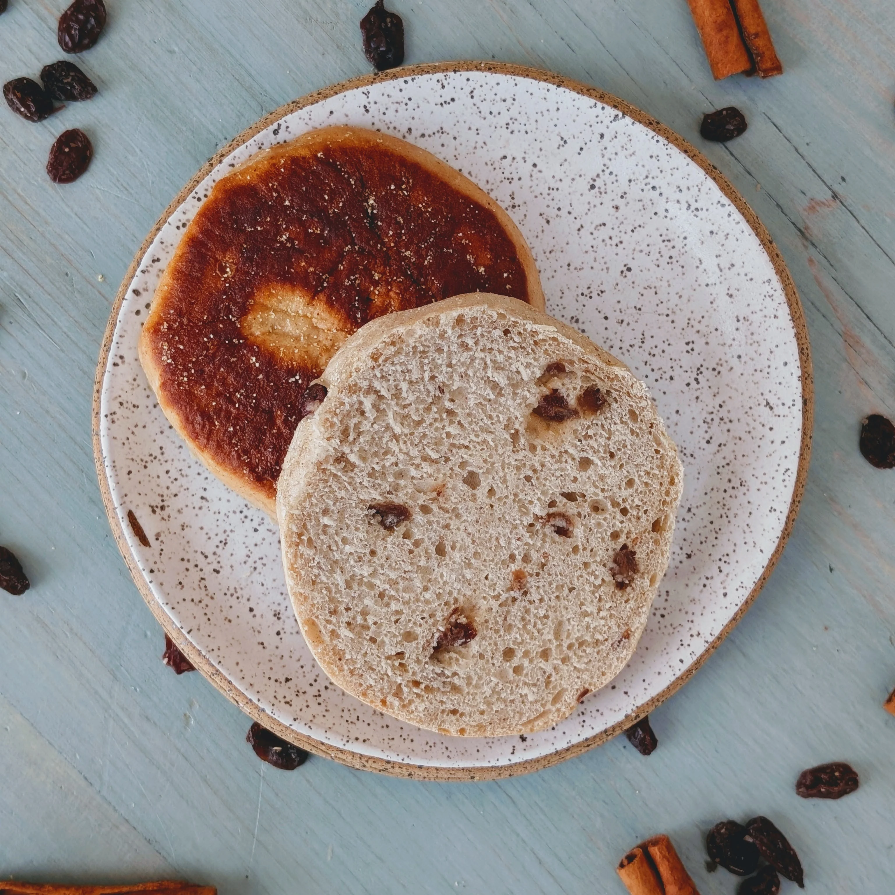 Cinnamon Raisin English Muffins (4-pack) - Image 2