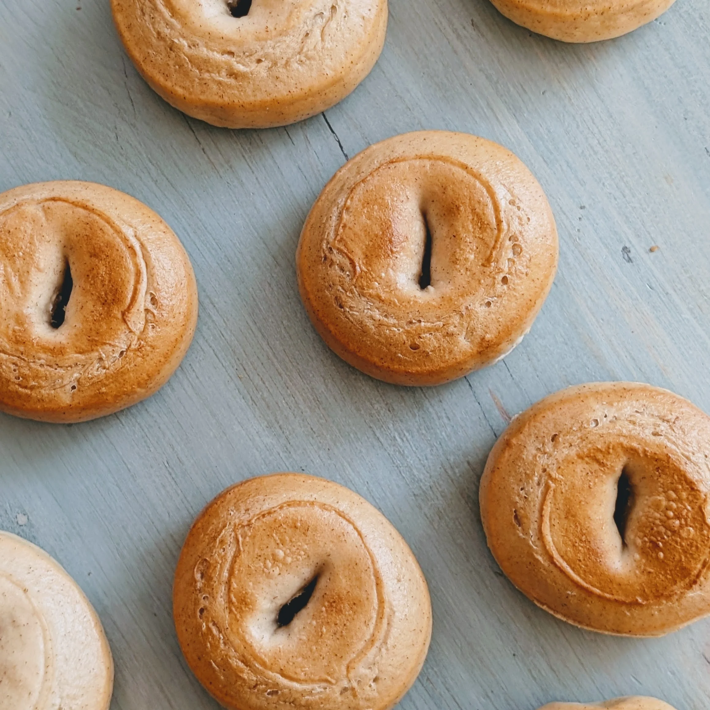Gluten-Free Slow-Fermented Plain Bagels (4-pack) - Image 2