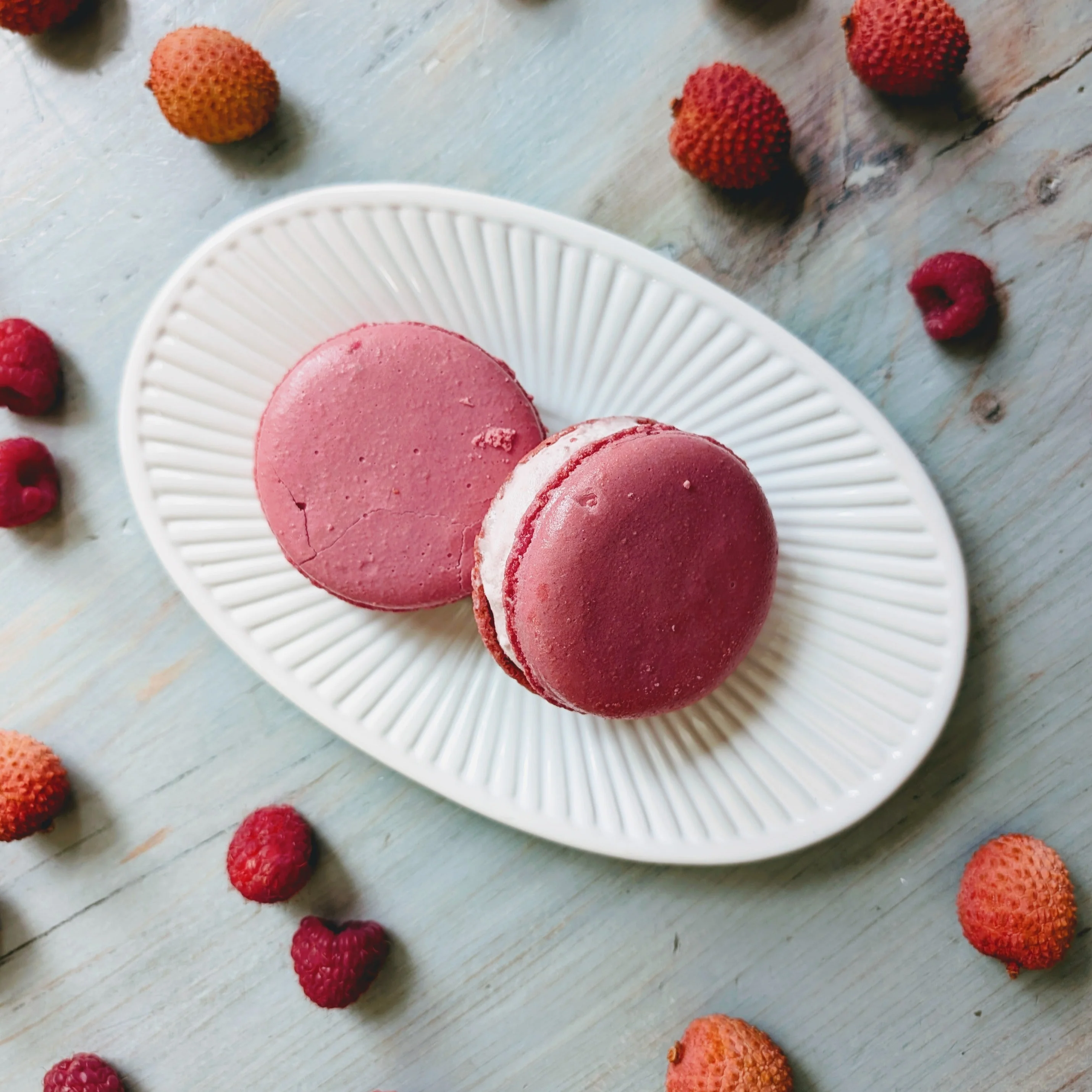 Macaron Ice Cream Sandwich • Raspberry-Lychee (2-pack) - Image 4