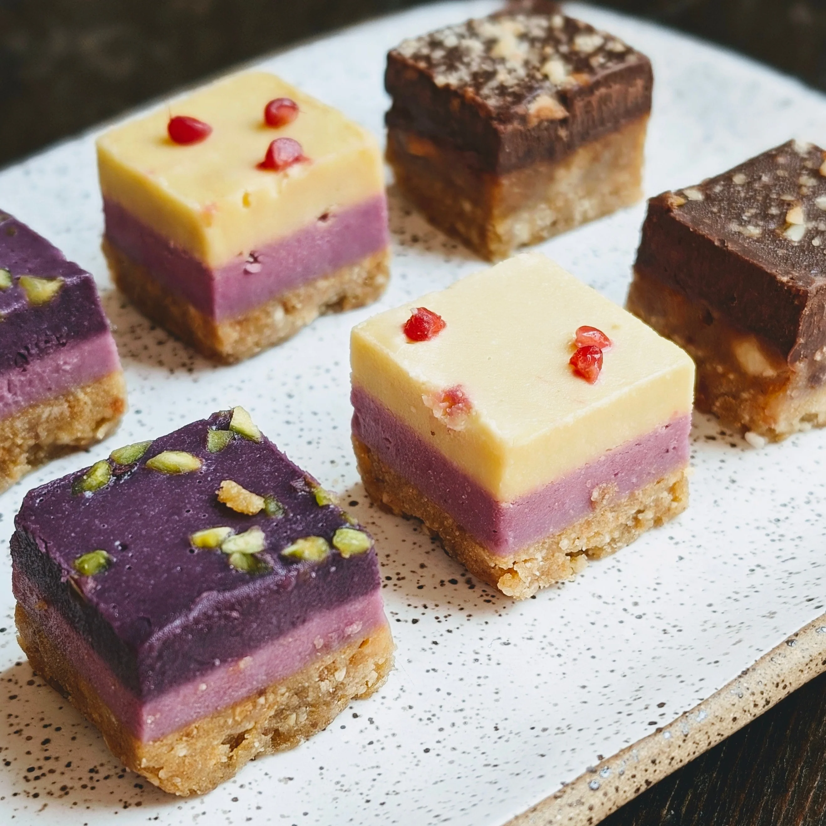 Mini Layer Cakes (8-pack) - Image 2