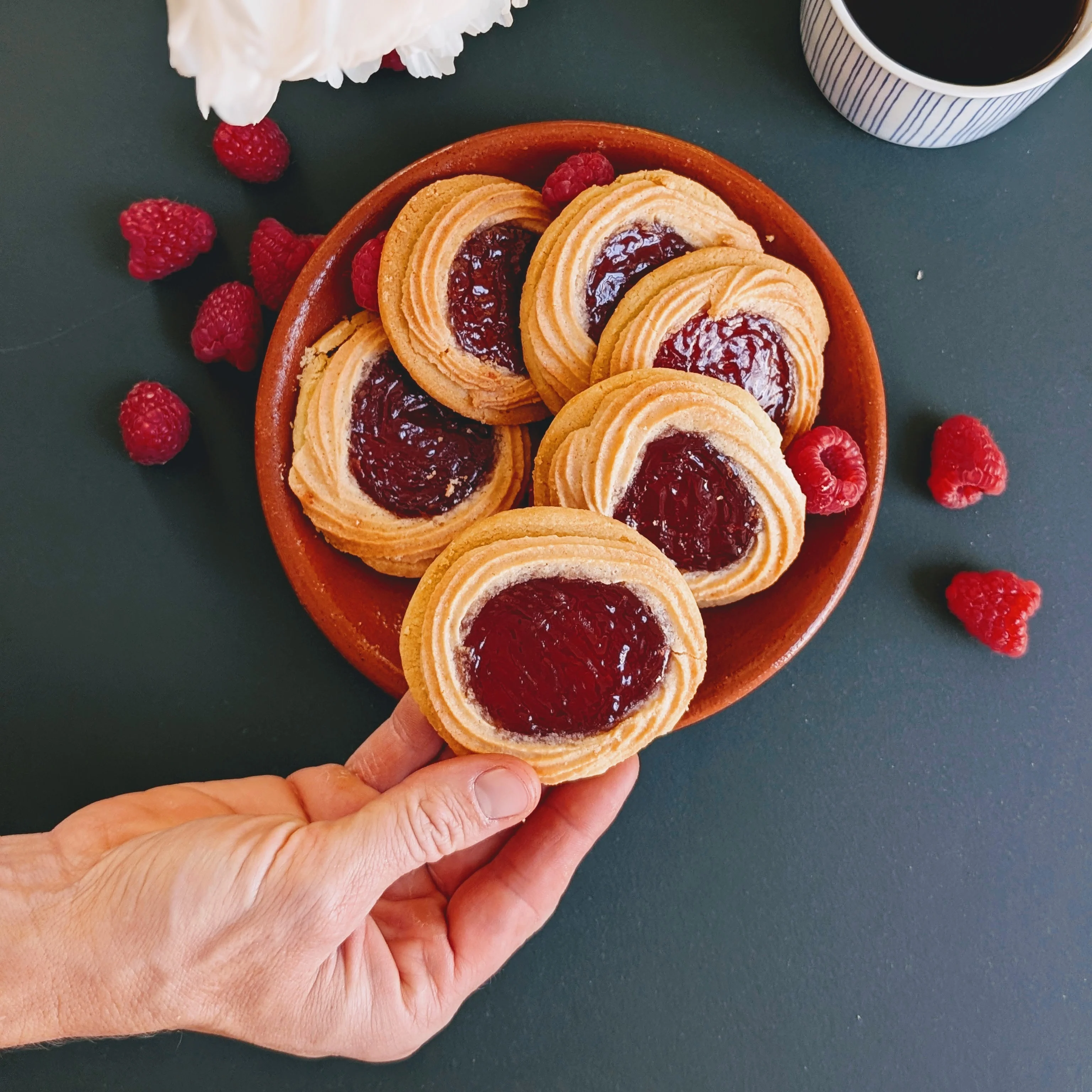 Raspberry Linzer Cookies (6-pack) - Image 4